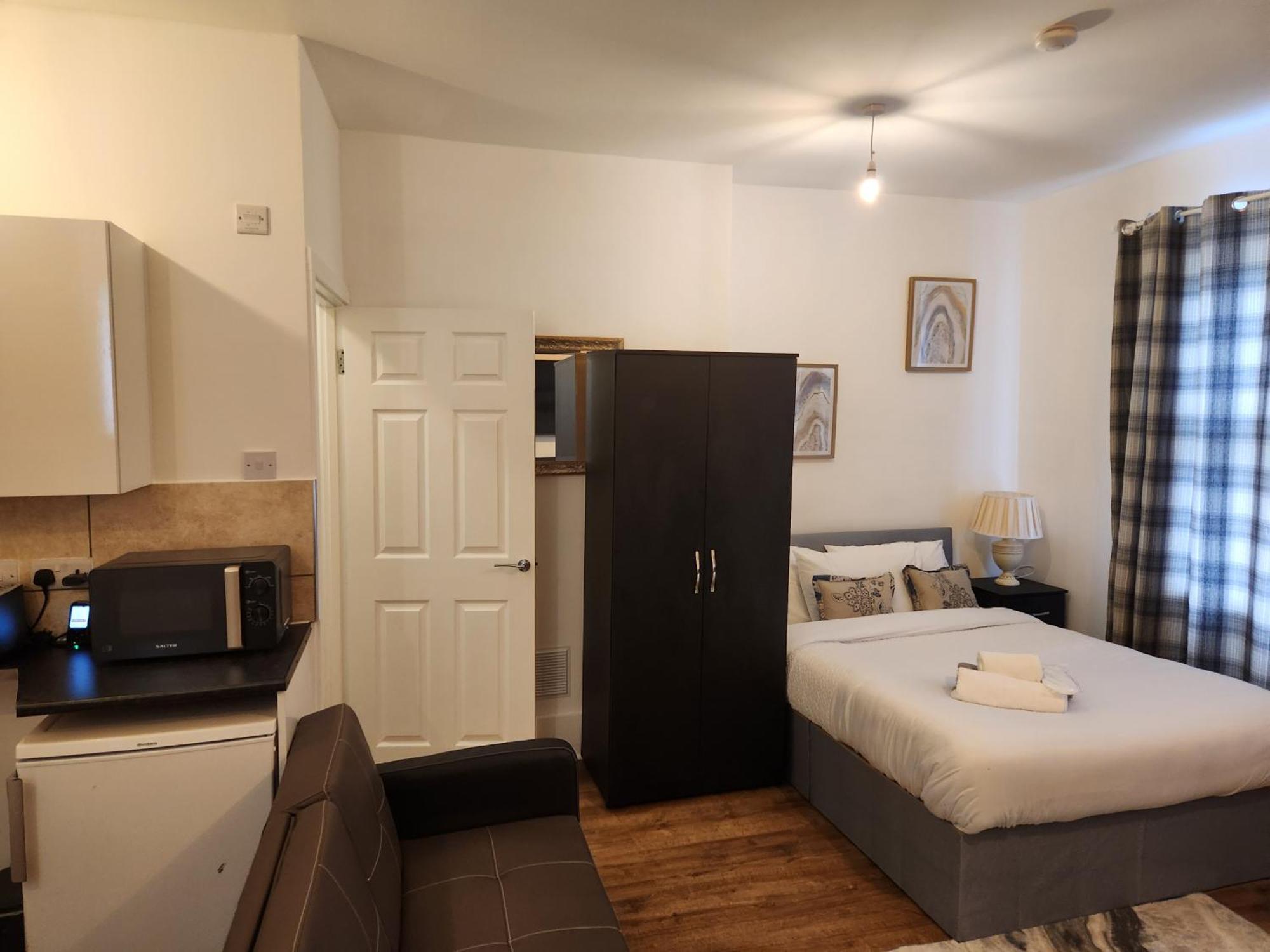 Apartment Immaculate 1-bedroom In