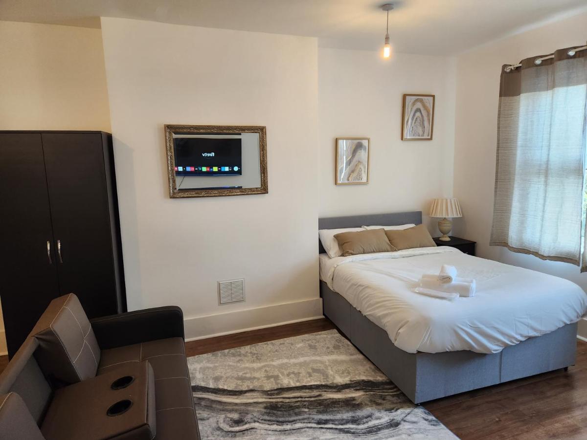 Immaculate 1-bedroom In *